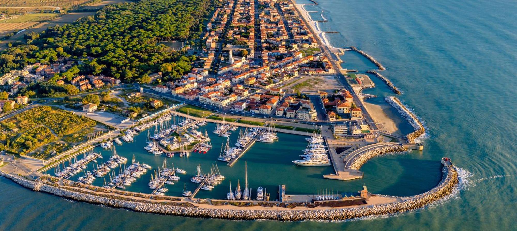 Villetta Stile Liberty A Marina Di Pisa Exterior photo